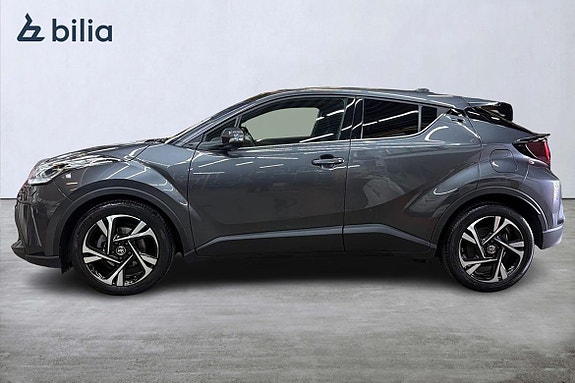 Toyota C-HR 3 of 21