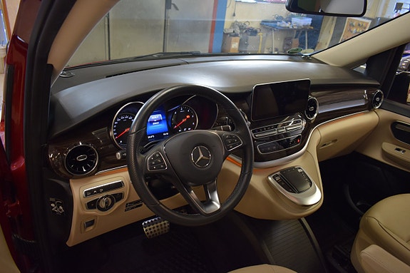 Mercedes-Benz Marco Polo 7 of 26
