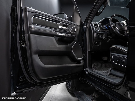 Dodge RAM 1500 19 of 30