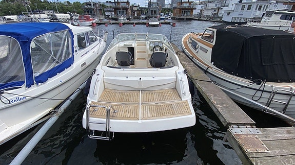Bella 600 DC Mercruiser 3.0 2011 5 of 14