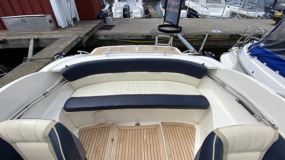 Bella 600 DC Mercruiser 3.0 2011 7 of 14