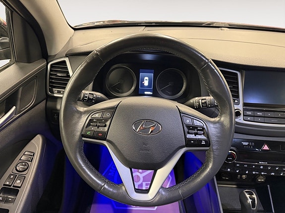 Hyundai Tucson 11 of 17