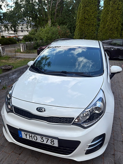 Kia Rio 3 of 8