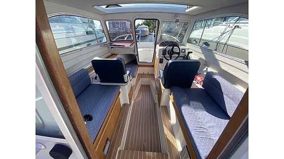 Finnmaster 6100 MC 2006 Mercury Optimax 2005 7 of 17