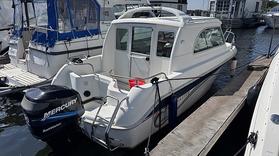 Finnmaster 6100 MC 2006 Mercury Optimax 2005 3 of 17