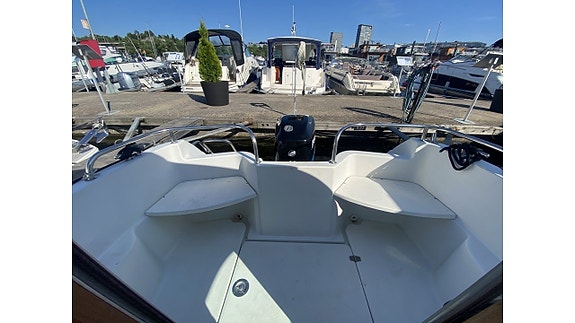 Finnmaster 6100 MC 2006 Mercury Optimax 2005 11 of 17