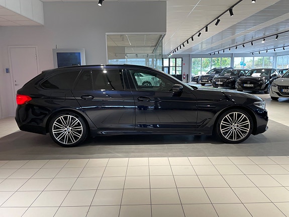 BMW 520d 3 of 25