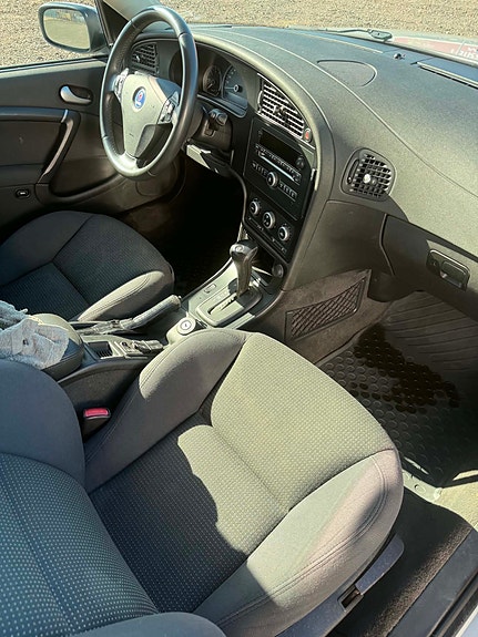 Saab 9-5 2 of 7
