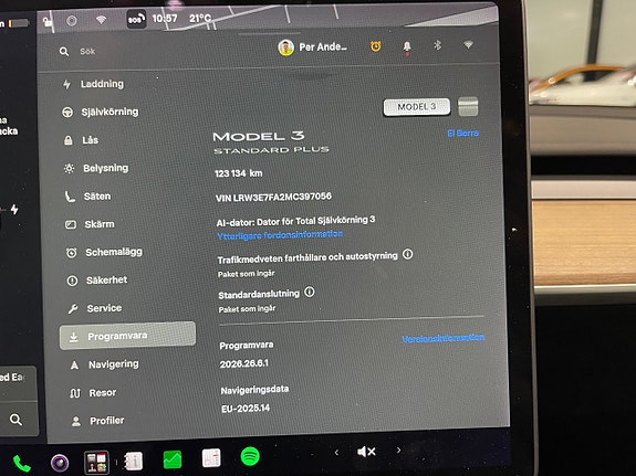 Tesla Model 3 16 of 25