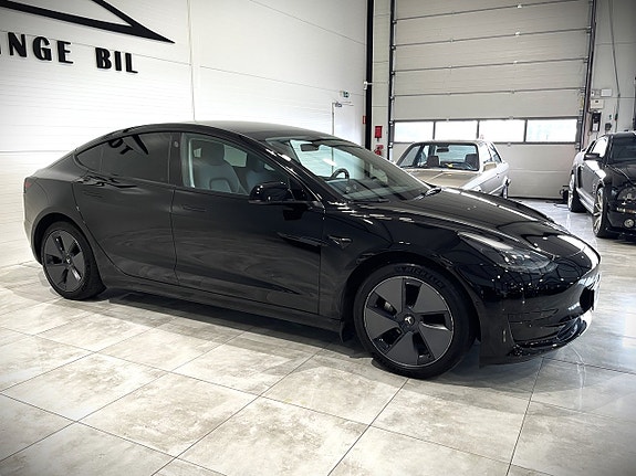 Tesla Model 3 2 of 25