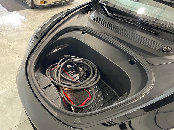 Tesla Model 3 25 of 25