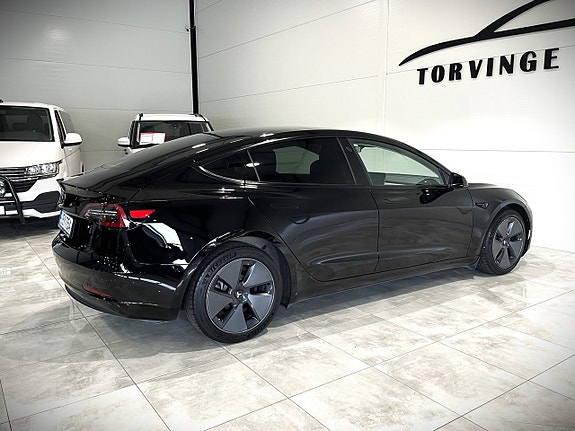 Tesla Model 3 5 of 25
