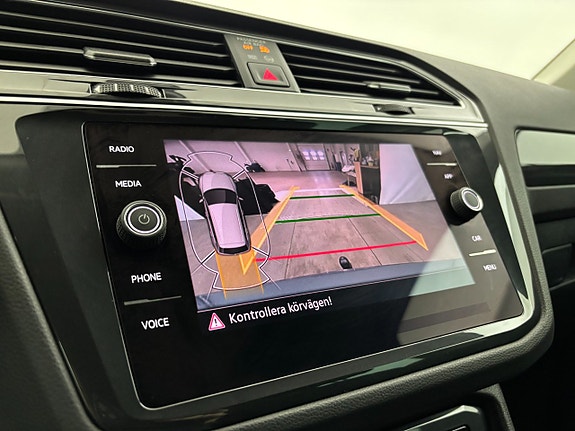 Volkswagen Tiguan 23 of 25