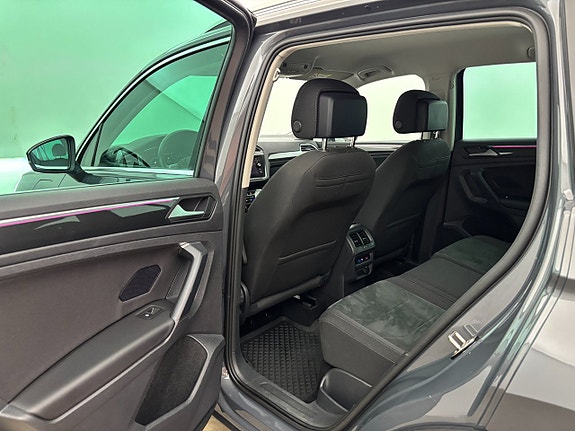 Volkswagen Tiguan 15 of 25