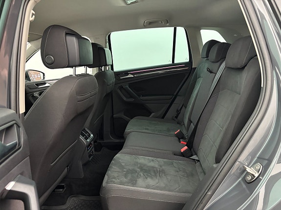 Volkswagen Tiguan 12 of 25