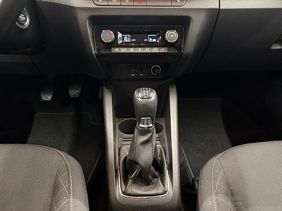 Skoda Fabia 12 of 21