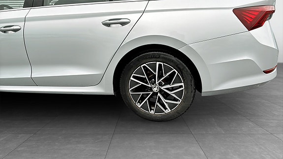 Skoda Octavia 6 of 14