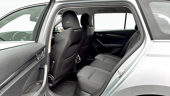 Skoda Octavia 11 of 14