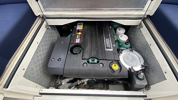 Aquador 23 DC 2007 Volvo Penta D4-260 UNIK MOTOR! 14 of 20