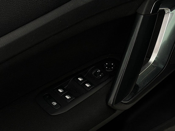 Peugeot 308 SW 14 of 15