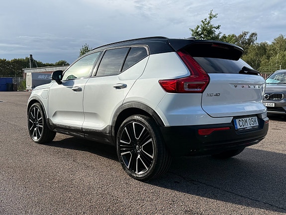 Volvo XC40 6 of 12