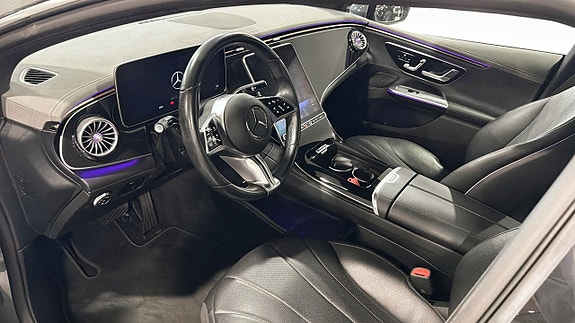 Mercedes-Benz EQE300 6 of 8