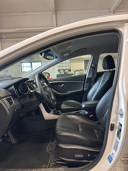 Hyundai i30 5 of 10