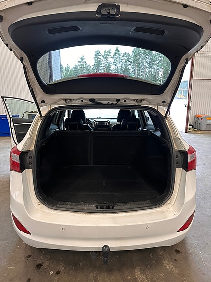 Hyundai i30 10 of 10
