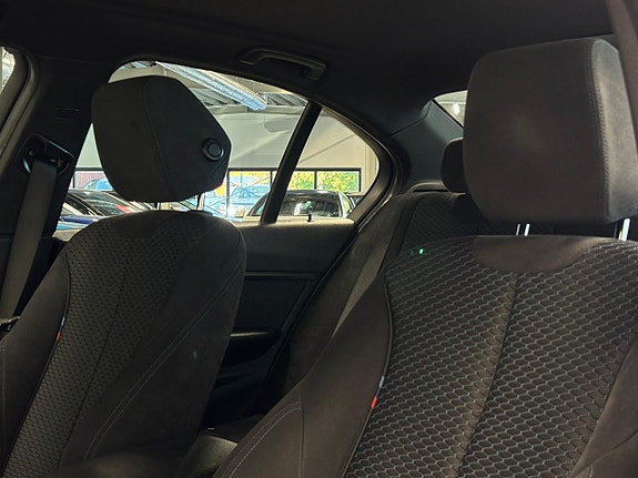 BMW 320d 16 of 29