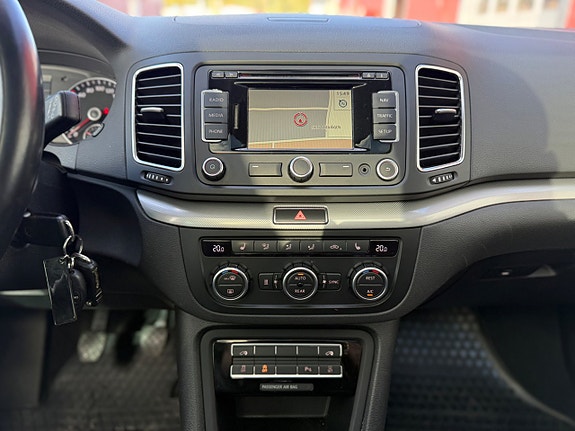 Volkswagen Sharan 16 of 22