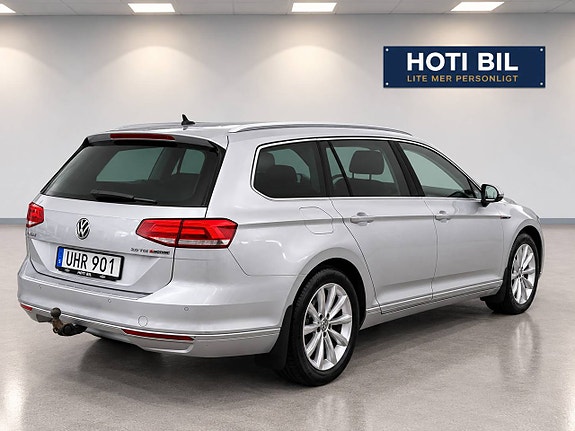 Volkswagen Passat 8 of 14