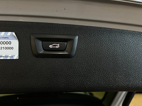 BMW 320 13 of 15