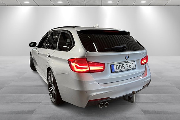 BMW 320 2 of 15
