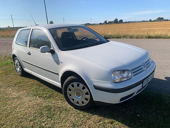 Volkswagen Golf IV 2 of 6