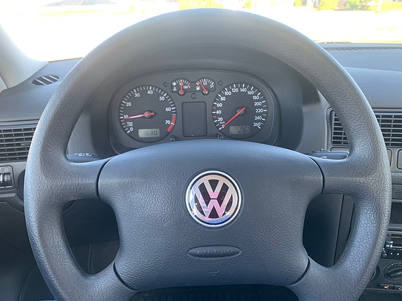 Volkswagen Golf IV 6 of 6