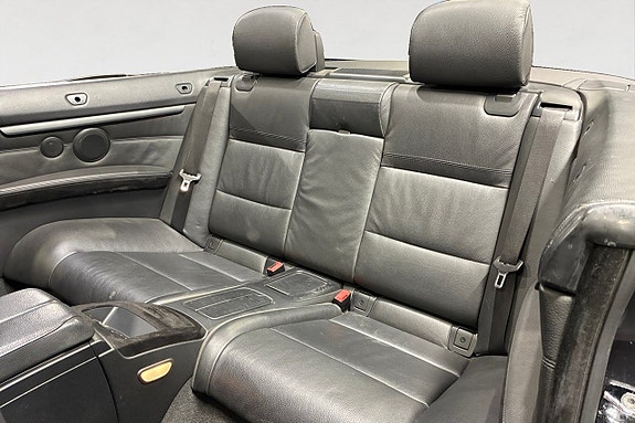 BMW 330d 15 of 18