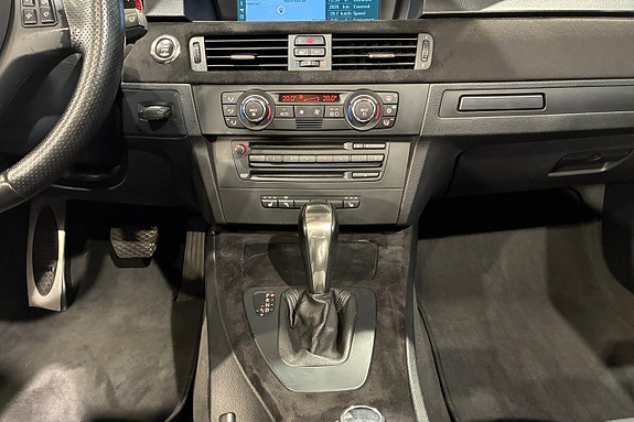 BMW 330d 13 of 18