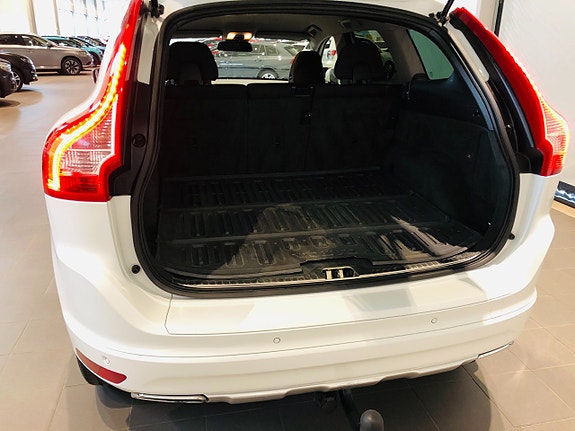 Volvo XC60 9 of 9