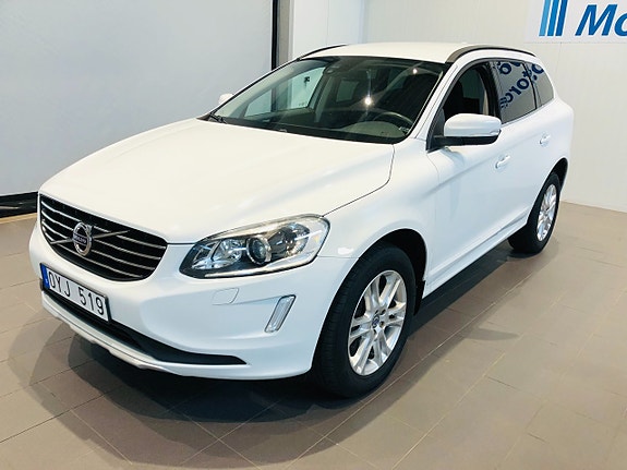 Volvo XC60 2 of 9