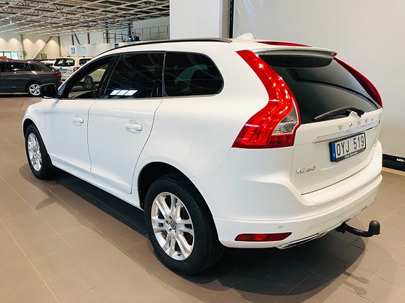 Volvo XC60 4 of 9