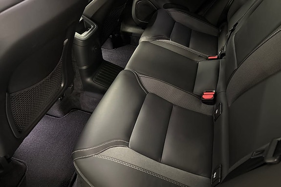 Volvo XC60 12 of 22
