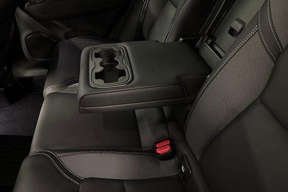 Volvo XC60 19 of 22