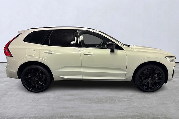 Volvo XC60 3 of 22