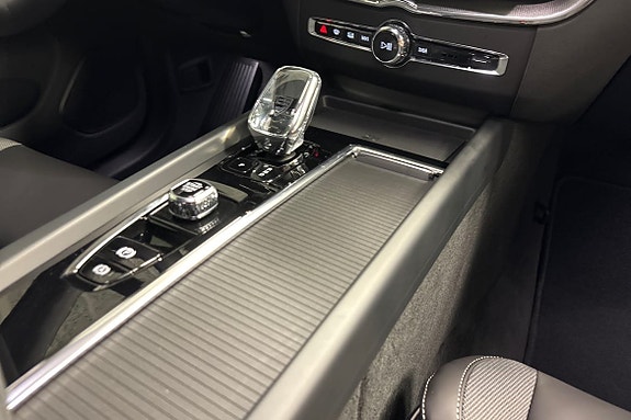 Volvo XC60 15 of 22