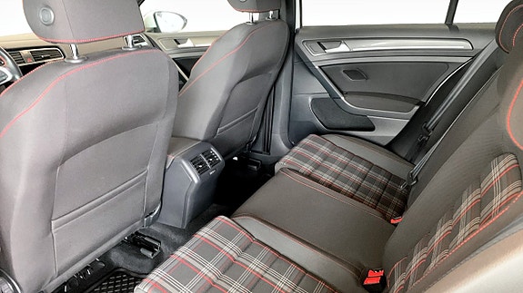 Volkswagen Golf I 11 of 16