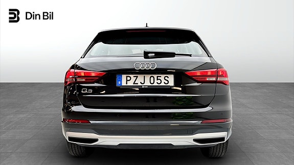 Audi Q3 5 of 16