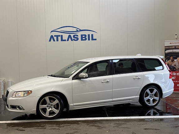 Volvo V70 2 of 23