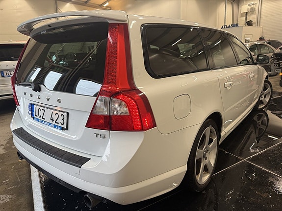 Volvo V70 6 of 23