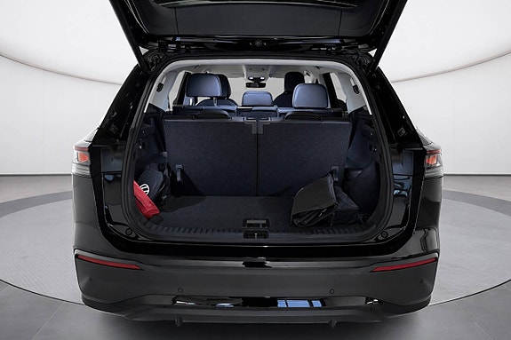 Volkswagen Tayron 4 of 9