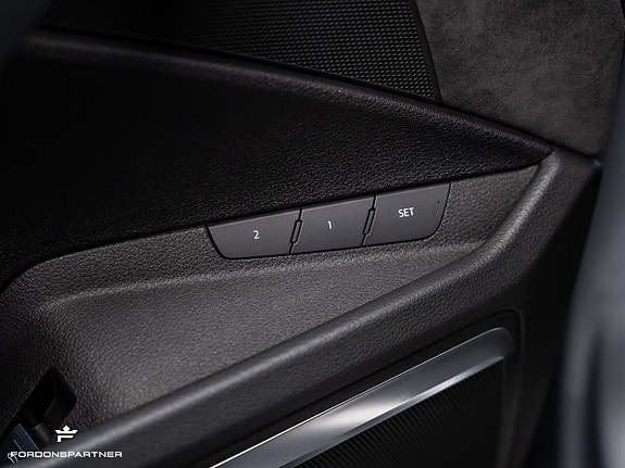 Audi e-tron 27 of 30
